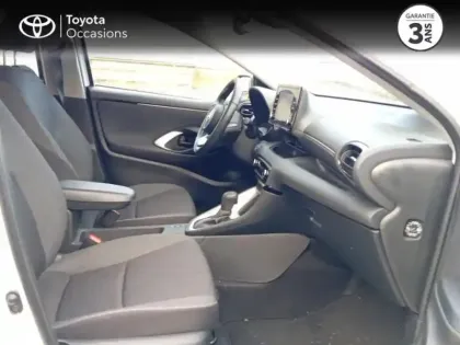 Photo 5 Toyota Yaris  116h Dynamic 5p MC24