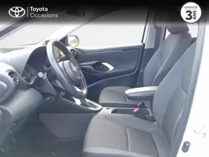 Photo 19 Toyota Yaris  116h Dynamic 5p MC24