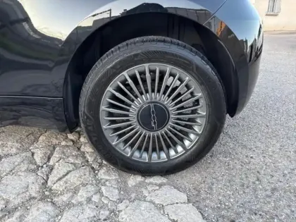 Photo 10 Fiat 500  e 118ch Icône