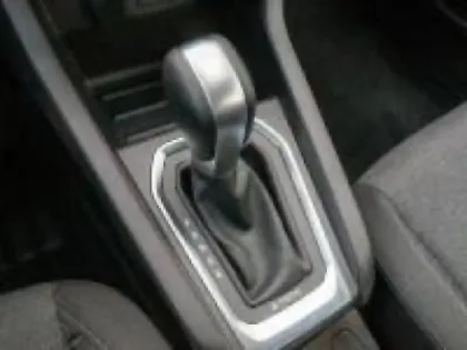 Photo 9 Renault Clio  1.6 E-Tech hybride 145ch Equilibre