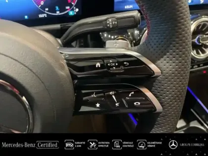 Photo 9 Mercedes GLA  180 d 116ch AMG Line 8G-DCT