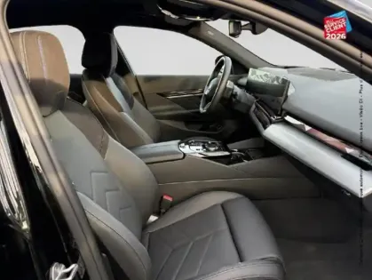 Photo 19 BMW Serie 5 Série 5 i5 340ch M Sport eDrive40