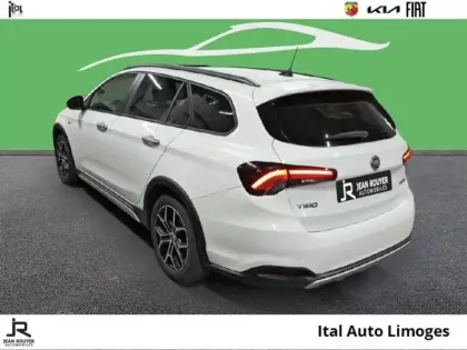 Photo 6 Fiat Tipo Gén. II Ph2 MY23 Cross 5