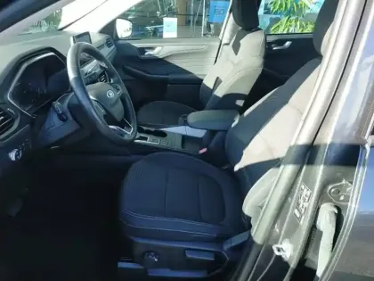 Photo 8 Ford Kuga  2.5 Duratec 190ch FHEV E85 Titanium BVA