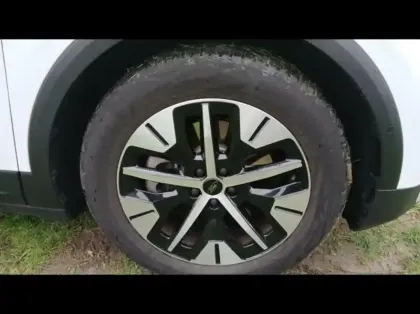 Photo 11 Ford Explorer  286ch Extended Range 77kWh RWD