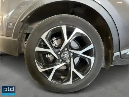 Photo 10 Toyota C-HR  122h Collection 2WD E-CVT RC18