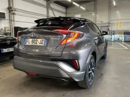 Photo 9 Toyota C-HR  122h Collection 2WD E-CVT RC18