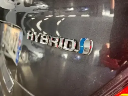 Photo 11 Toyota C-HR  122h Collection 2WD E-CVT RC18