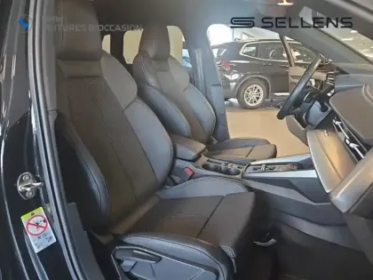 Photo 8 Audi A3  Sportback 35 TFSI 150ch Mild Hybrid S line S tronic 7