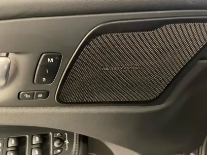 Photo 11 Volvo Xc60  T8 AWD Recharge 310 + 145ch Ultimate Style Chrome Geartronic