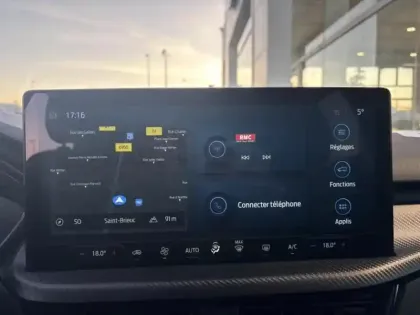 Photo 7 Ford Kuga  2.5 Duratec 180ch Hybrid FlexiFuel ST-Line X Powershift