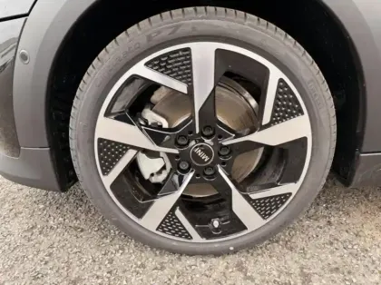 Photo 6 Mini Cooper  5 Portes C 156ch Favoured DKG7