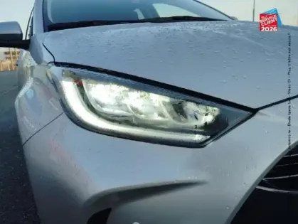 Photo 12 Toyota Yaris  116h Design 5p MY25