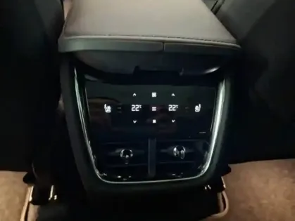 Photo 14 Volvo Ex90  Twin Performance 517ch Ultra 7 places