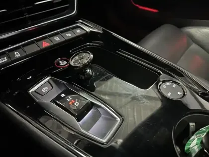 Photo 15 Audi E-tron  GT 476 ch quattro