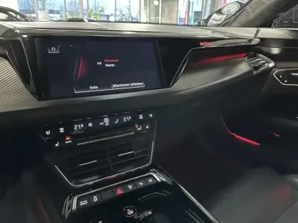 Photo 9 Audi E-tron  GT 476 ch quattro