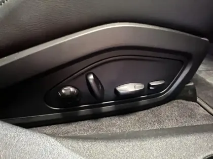 Photo 23 Audi E-tron  GT 476 ch quattro