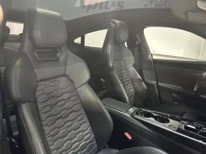 Photo 19 Audi E-tron  GT 476 ch quattro