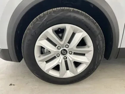 Photo 8 Renault Captur  E-Tech full hybrid 145 ch