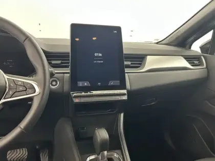 Photo 13 Renault Captur  E-Tech full hybrid 145 ch