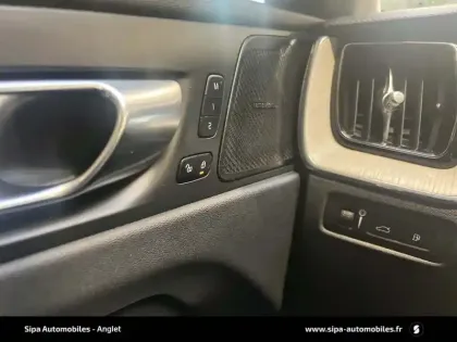 Photo 16 Volvo Xc60  T6 Recharge AWD 253 ch + 87 ch Geartronic 8