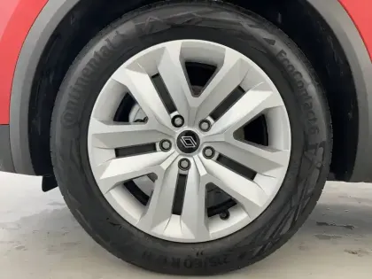 Photo 17 Renault Captur  E-Tech full hybrid 145 ch