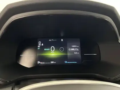 Photo 15 Renault Captur  E-Tech full hybrid 145 ch