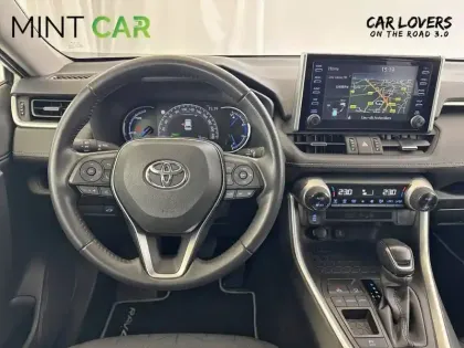 Photo 10 Toyota Rav4  Hybride Pro 218 ch 2WD