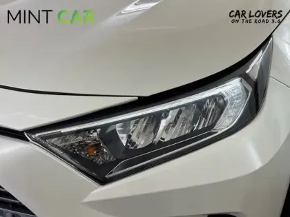 Photo 27 Toyota Rav4  Hybride Pro 218 ch 2WD