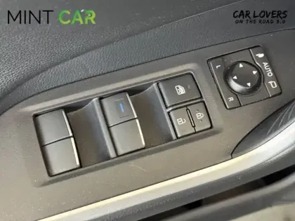 Photo 16 Toyota Rav4  Hybride Pro 218 ch 2WD