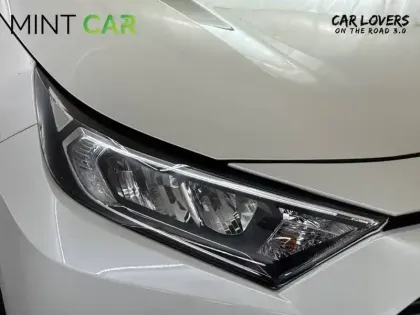 Photo 26 Toyota Rav4  Hybride Pro 218 ch 2WD