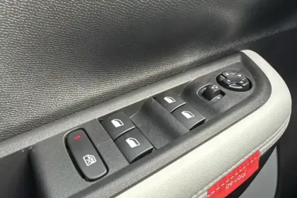 Photo 19 Citroën C3  Turbo 100 ch BVM6