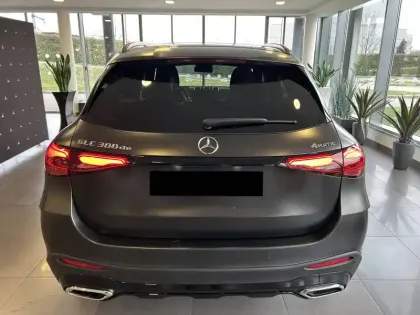 Photo 15 Mercedes Classe GLC GLC 300 de Hybrid EQ 9G-Tronic 4Matic