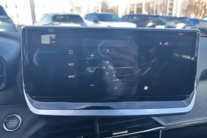 Photo 22 Peugeot 2008  Hybrid 145 e-DCS6