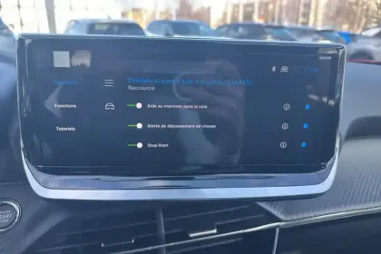 Photo 23 Peugeot 2008  Hybrid 145 e-DCS6