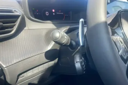 Photo 49 Peugeot 2008 Gén. II Ph2 Allure 5