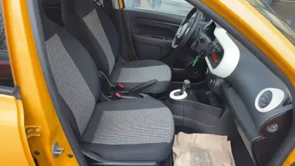 Photo 13 Renault Twingo  III E-Tech