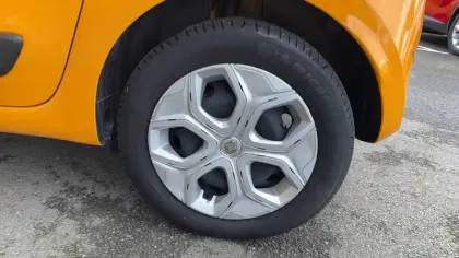 Photo 18 Renault Twingo  III E-Tech