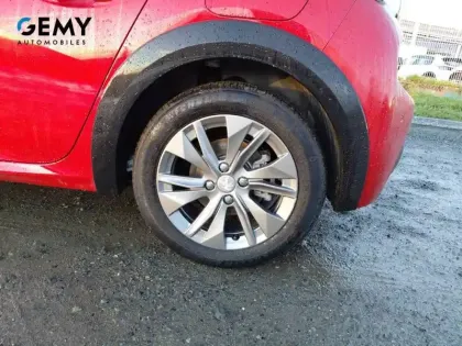 Photo 10 Peugeot 208  Electrique 50 kWh 136ch