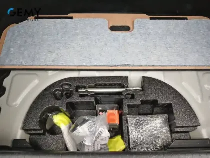 Photo 20 Peugeot 208  Electrique 50 kWh 136ch