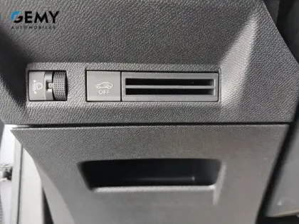 Photo 22 Peugeot 3008  Hybrid 136 e-DCS6