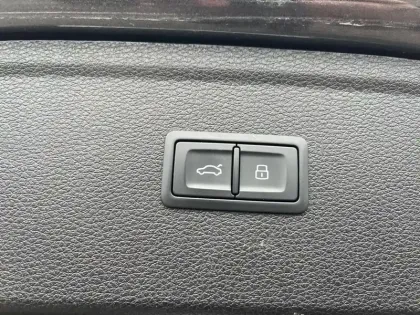 Photo 31 Audi Q5  55 TFSI e 367 S tronic 7 Quattro