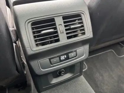 Photo 33 Audi Q5  55 TFSI e 367 S tronic 7 Quattro