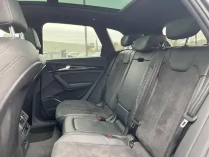 Photo 28 Audi Q5  55 TFSI e 367 S tronic 7 Quattro