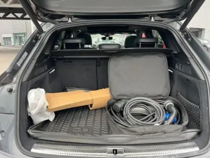 Photo 12 Audi Q5  55 TFSI e 367 S tronic 7 Quattro