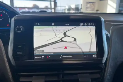 Photo 20 Peugeot 2008  PureTech 130ch S&S BVM6