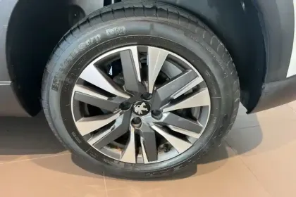 Photo 9 Peugeot 2008  PureTech 130ch S&S BVM6