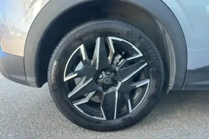 Photo 63 Peugeot 3008  Hybrid 136 e-DCS6