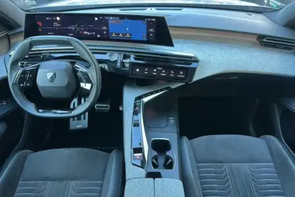 Photo 44 Peugeot 3008  Hybrid 136 e-DCS6