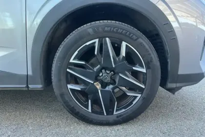 Photo 94 Peugeot 3008  Hybrid 136 e-DCS6